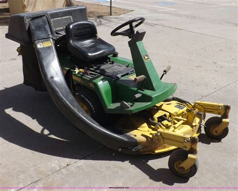 John Deere F510 Lawn Mower In Ulysses KS Item H7168 Sold Purple Wave