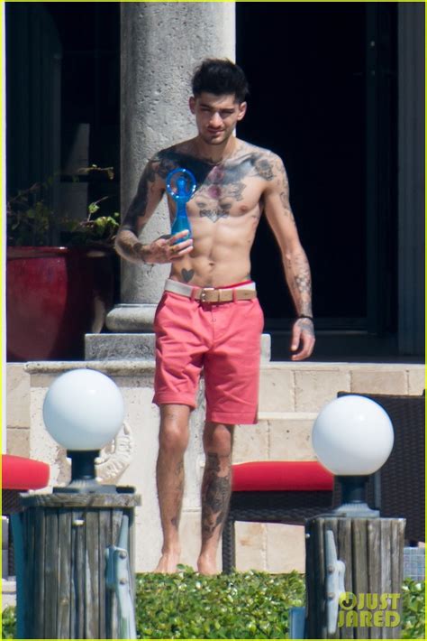 Zayn Malik Cools Off Shirtless in Miami, Shares New Freestyle Song ...