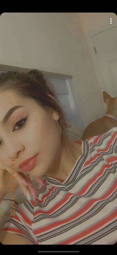 F Am I Hot Or Am I Just A Cutie R Amihot