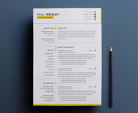 2 Page Free Resume Template (PSD)