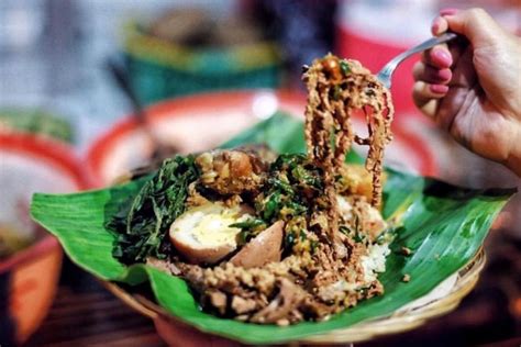 Gudeg Merupakan Makanan Khas Daerah Istimewa Yogyakarta Fakta