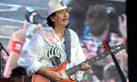 How tall is Carlos Santana Height, Weight, Age and Body Measurements