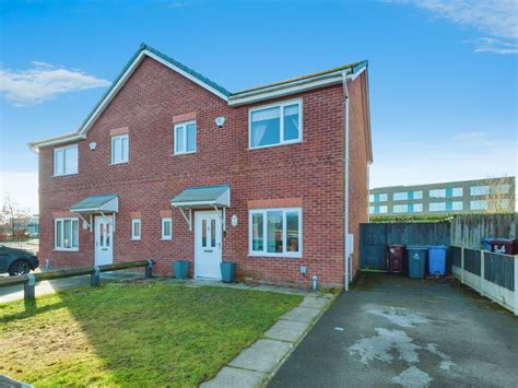 Bed Semi Detached House For Sale In The Avenue Halewood Liverpool