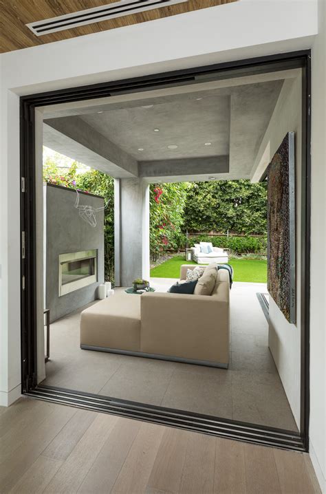 934 Galloway St Pacific Palisades, CA 90272 — James Respondek