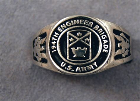 194th Engineer Brigade Insignia Ring US Army Combat Engineers Unit