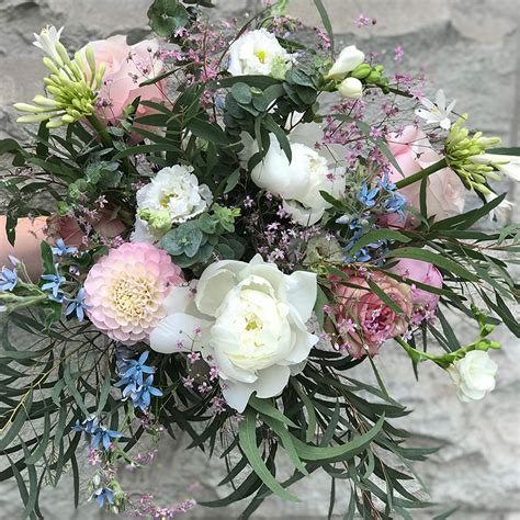 Bouquet with peonies and African lily - Bouquet Sweden