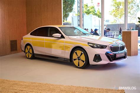 A Close Look At The Bmw I Flow And Its Color Changing Body