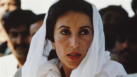 Benazir Bhutto Biografía Frases Libros Muerte Y Más