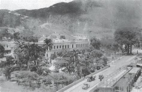 Panorámica del Antiguo Cuartel Pichincha y el Paseo Bolívar Obsérvese