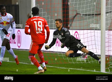 Sven Ulreich Goalkeeper Fc Bayern Munich At The Goal To Action