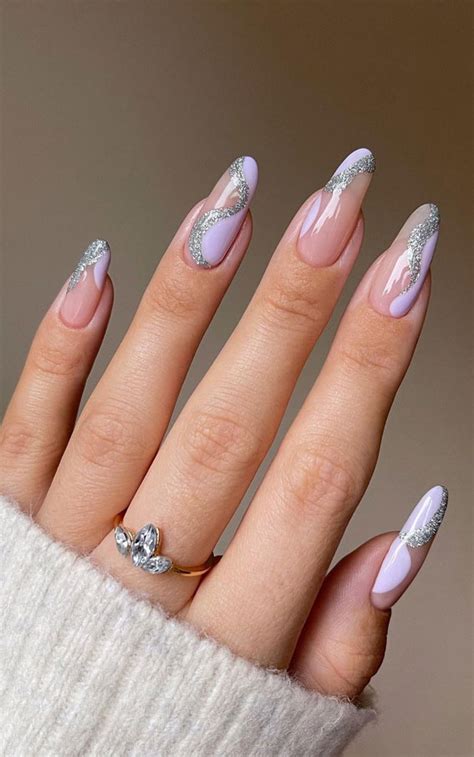 Almond Nails Designs