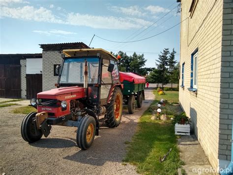 Foto Traktor Zetor I Autosan D Galeria Rolnicza Agrofoto