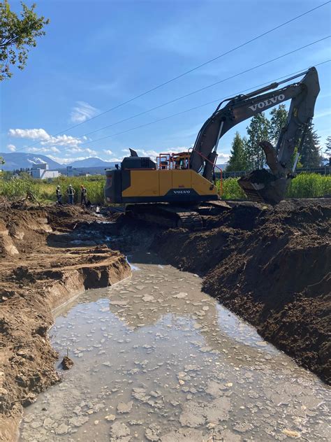 Argyle Sanitary FM Somass River Crossing | Industra Construction