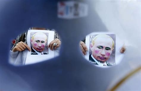 Rusko Se P Edvedlo Jako E Zla P E K Pussy Riot Rusk Tisk Sv T Lidovky Cz