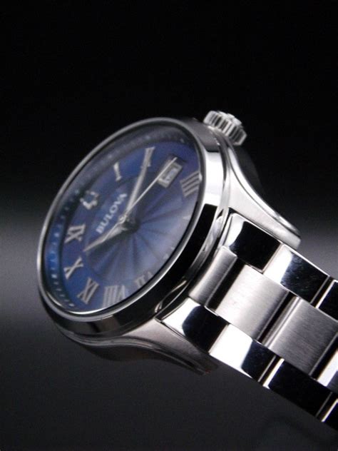 Bulova Damenuhr Blue Quarz Zentralsekunde Datum Gute Zeiten Leer