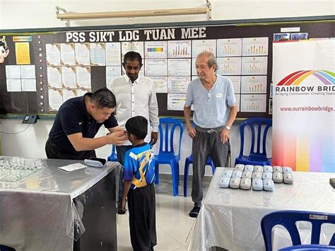 ooi lay tin  linkedin charity eyehealth csr childrencare volunteer