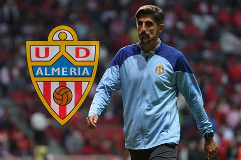 Veljko Paunovic tentado por Almería y Chivas en crisis