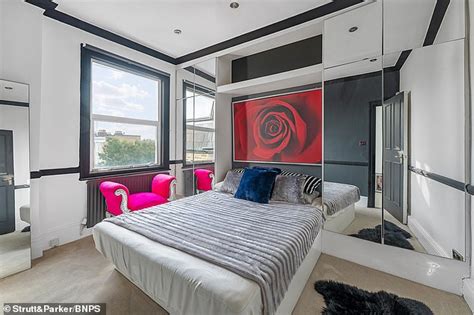 Sex Pistols Lead Singer Johnny Rotten S London Home Where He Lived At The Height Of His Fame In