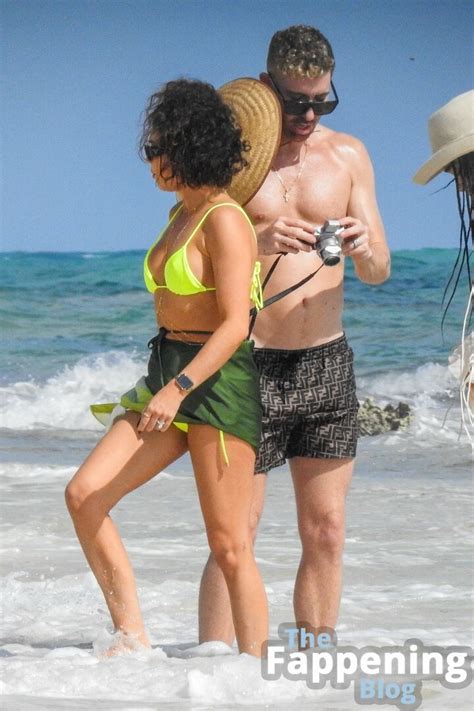 Sarah Hyland Sarah Hyland Sarahhyland Nude Leaks OnlyFans Photo 1438 TheFappening