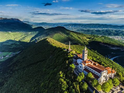 Nova Gorica Látnivalók Szlovénia Csodás Hegyvidéki Városa