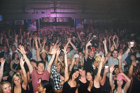 Ken McCoy Band: our favorite crowd and stage shots