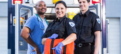 How To Become Paramedic Skillsandtech Skillsandtech