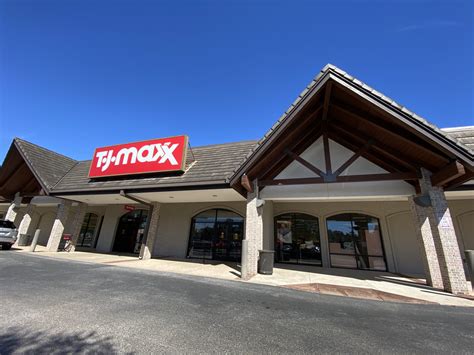Houston’s oldest TJ Maxx is in a former Weingartens – Houston Historic