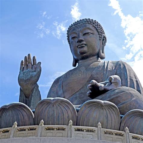 Outdoor Bronze Statue Of Seated Tian Tan Buddha In Hong Kong Stock