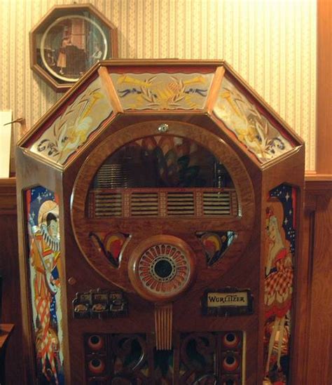 Wurlitzer 42 Rotary Victory Jukebox Stunning And Rare