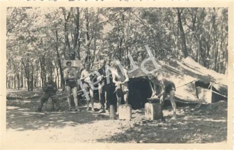 Foto Pk Wk Ii Wehrmacht Luftwaffe Vormarsch Lager Bei Pleskau