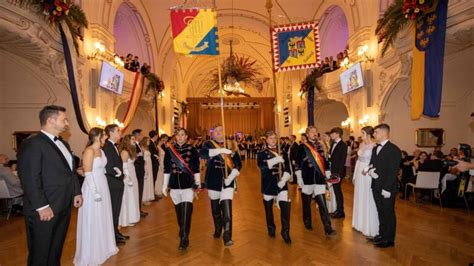 Ball Veranstaltung Frühlingssoiree lädt zum Tanz im Wr Neustädter