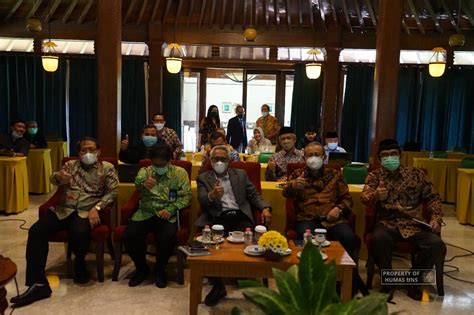 Dewan Profesor Adakan Fgd Peran Uns Sebagai Pelopor Dan Benteng