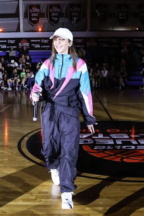 Quién es Young Miko la cantante de 24 años que ha revolucionado la música latina