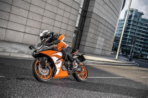 Motorrad Vergleich KTM RC 125 2021 Vs KTM 125 Duke 2021