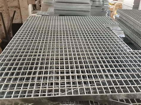 Hot DIP Galvanized Car Parking Floor Door Mat Walk Platform Walkway Deck Driveway Tree Metal