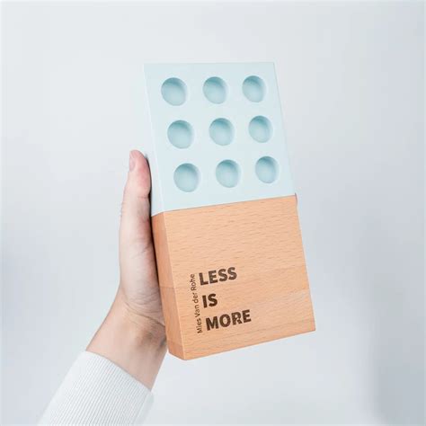 Trofeo de madera personalizado "Dots"