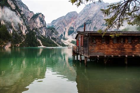 Paysage Du Lac Lago Di Braies Dans Les Dolomites Italiennes Pragser