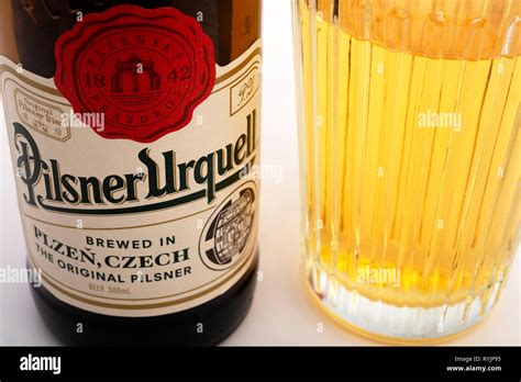 Pilsner urquell Banque de photographies et dimages à haute résolution