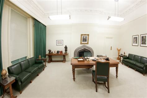 Replica Rooms: Office of the Prime Minister and Privy Council Chamber ...