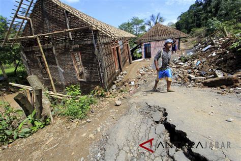 Aktivitas Sesar Baribis Disebut Bmkg Penyebab Gempa Kuningan Antara News