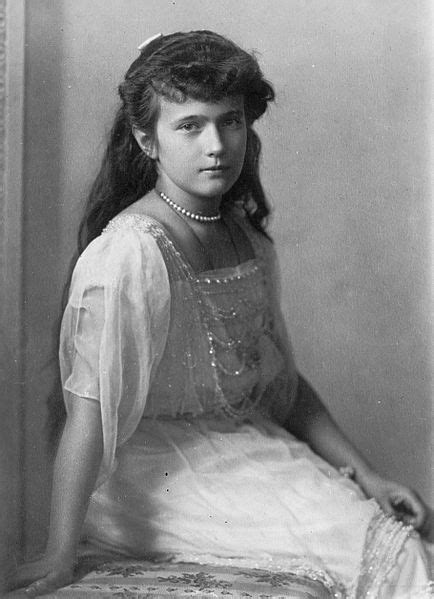 noel autor: Grand Duchess Anastasia and the Last Royal Russian Family ...