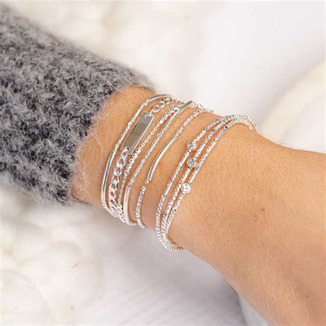 Bracelet Essential Triple Tours Lastique Plaque Silver Bracelets