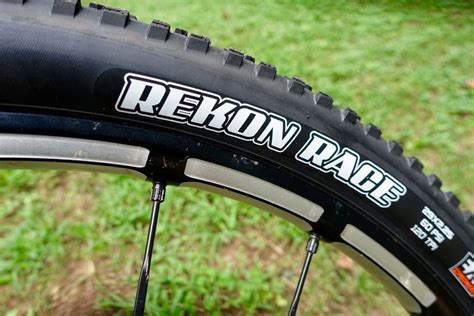 Maxxis Rekon Race Mountain Bike Tire Review Singletracks Mountain