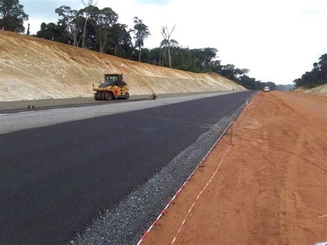 Infrastructures routières 395 km de routes bitumés en 2022 sur 492 2