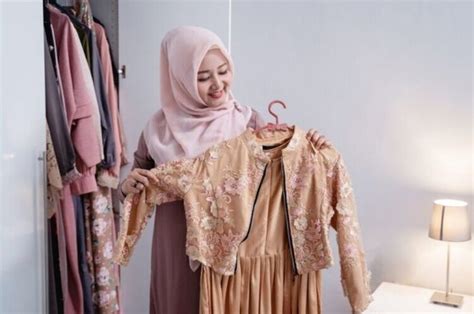 Lebaran Bisa Tampil Cantik Begini Cara Mencuci Baju Lama Agar Cerah