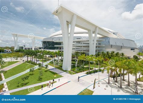 The Miami Marlins Stadium in Miami Editorial Stock Photo - Image of ...