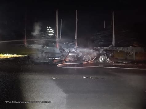 Carreta Pega Fogo E Bloqueia Rodovia Marechal Rondon Em Bauru