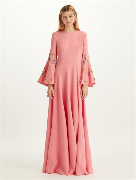 Pin By Georgia Everly On Oscar De La Renta Bell Sleeves Caftan Long