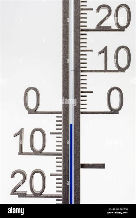 Below Temperature Hi Res Stock Photography And Images Alamy