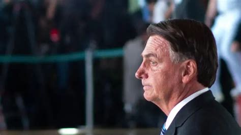 Bolsonaro Viaja Para Os Eua Quem Assume A Presidência E Quem Passa A